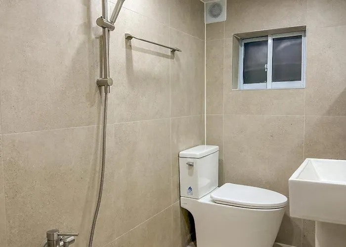 A House With Two Cozy Located In Sinchon, Yonsei Hongdae *